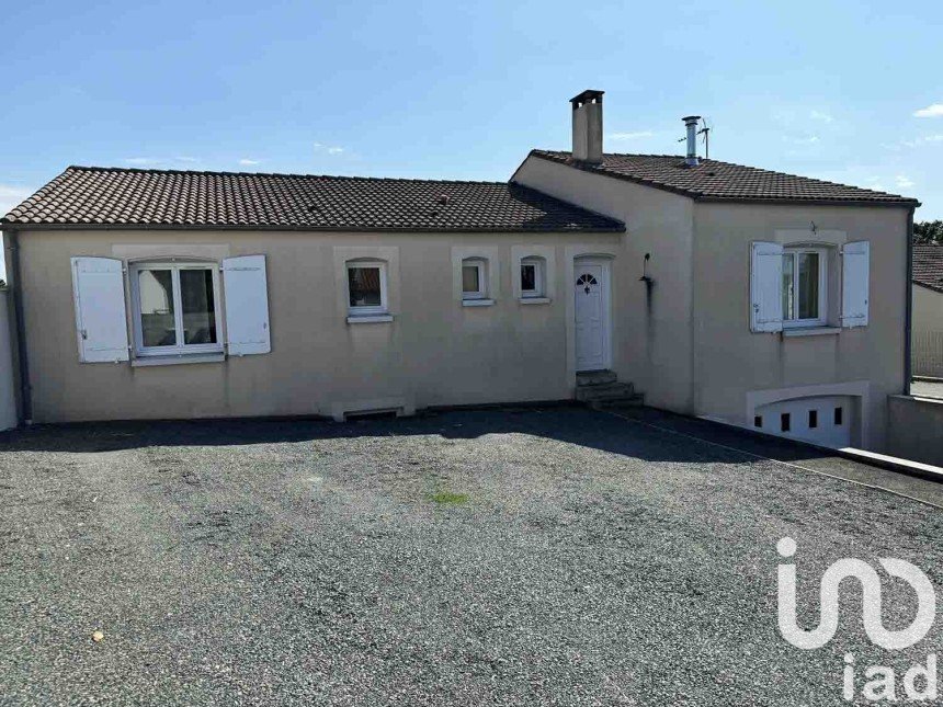 Maison 4 pièces de 123 m² à Saint-Hilaire-des-Loges (85240)