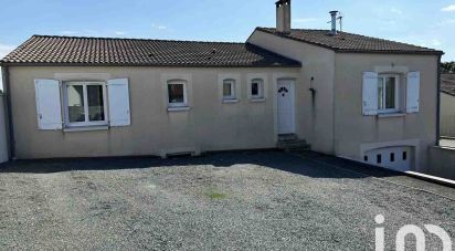 House 4 rooms of 123 m² in Saint-Hilaire-des-Loges (85240)