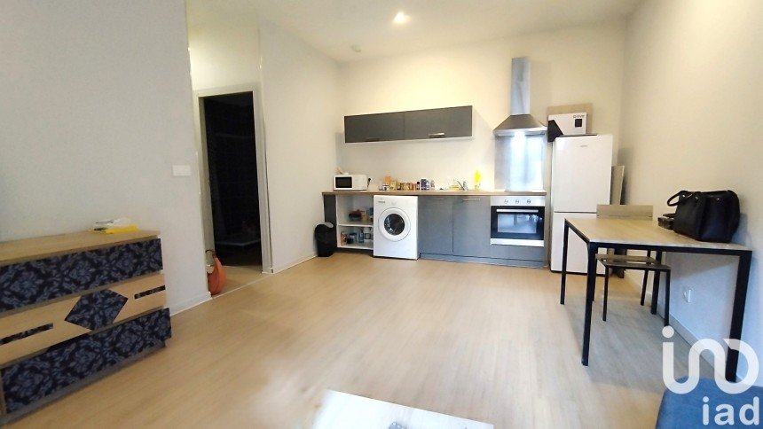 Appartement 2 pièces de 38 m² à Saint-Étienne (42000)