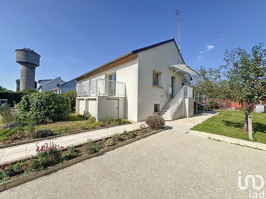 Maison 7 pièces de 140 m² à Boissise-la-Bertrand (77350)