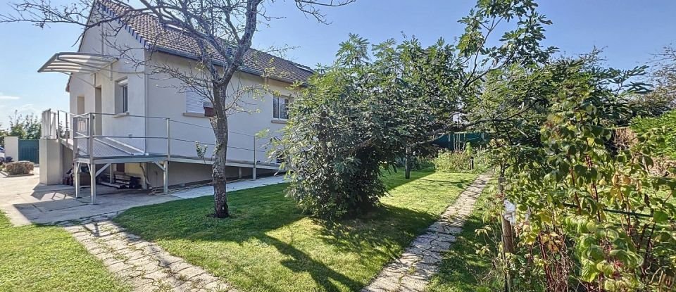 Maison 7 pièces de 140 m² à Boissise-la-Bertrand (77350)