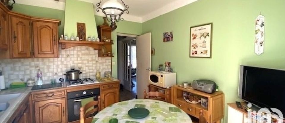 House 3 rooms of 93 m² in Marguerittes (30320)