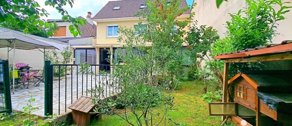 Maison traditionnelle 7 pièces de 175 m² à Argenteuil (95100)