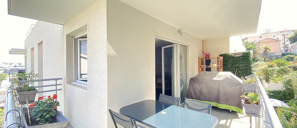 Apartment 3 rooms of 68 m² in Saint-Laurent-du-Var (06700)