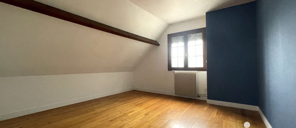 Maison traditionnelle 6 pièces de 120 m² à Muids (27430)