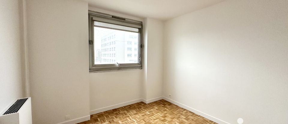 Apartment 4 rooms of 77 m² in Courbevoie (92400)