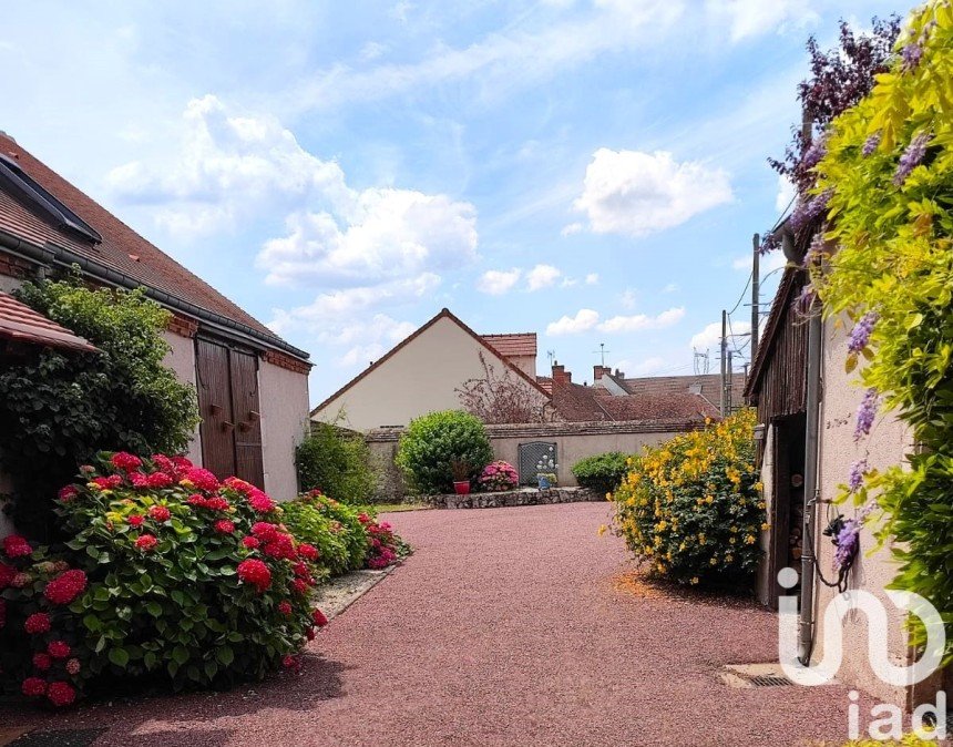 Longere 6 rooms of 192 m² in Ingré (45140)