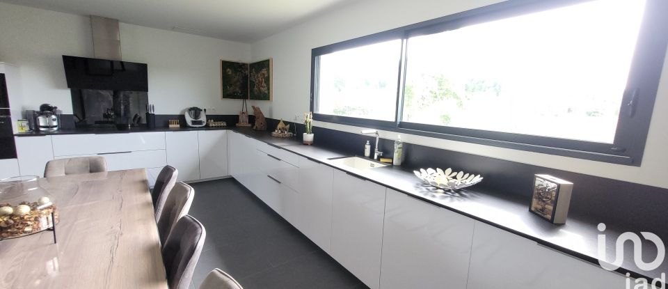 House 5 rooms of 133 m² in Préchacq-les-Bains (40465)