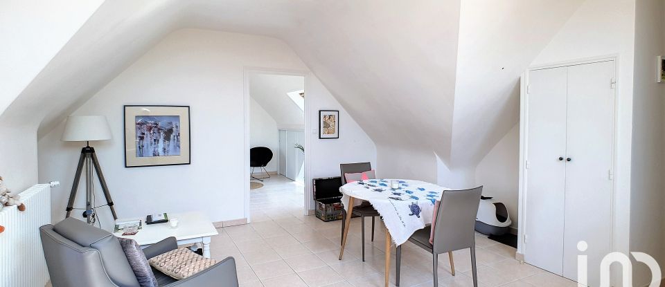 Maison 7 pièces de 133 m² à Plozévet (29710)