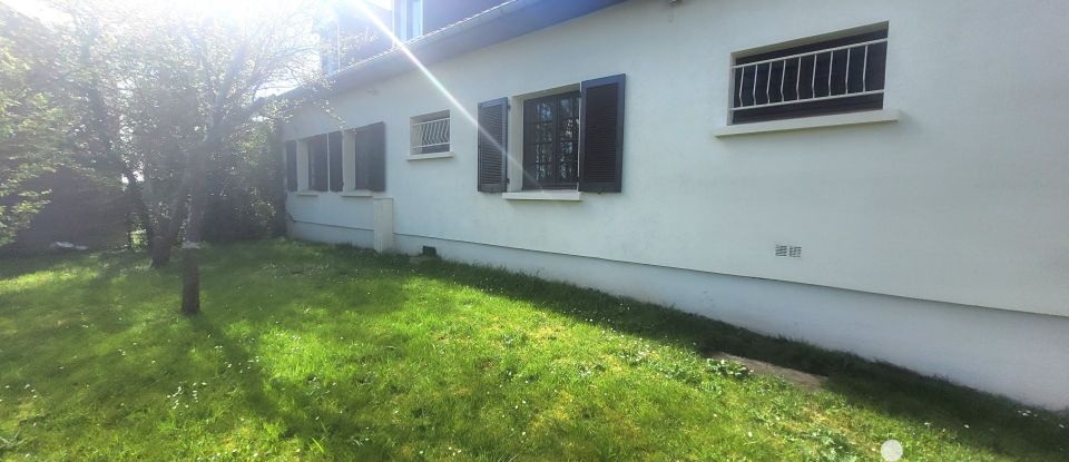 Maison 5 pièces de 93 m² à Forges-les-Bains (91470)