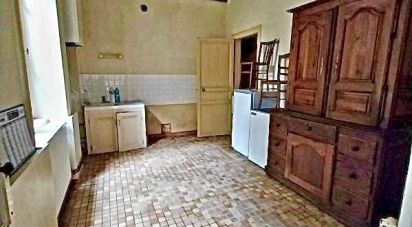 Village house 7 rooms of 181 m² in La Trimouille (86290)