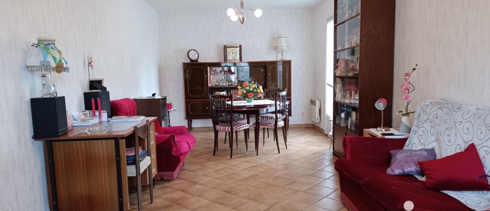 House 3 rooms of 76 m² in Juvigné (53380)