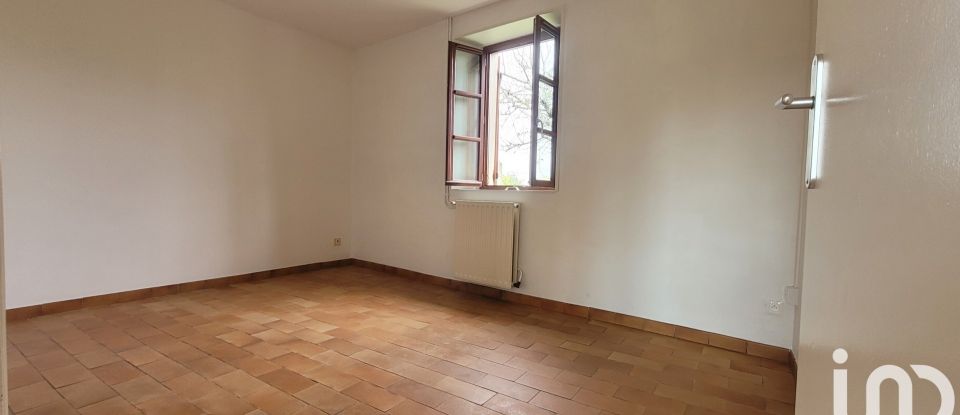 Traditional house 7 rooms of 165 m² in Saint-Amand-Montrond (18200)