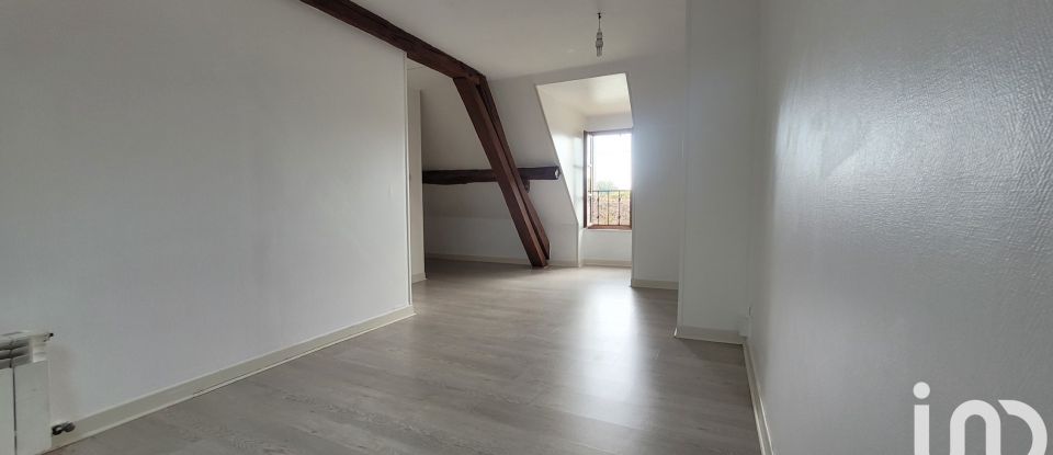 Traditional house 7 rooms of 165 m² in Saint-Amand-Montrond (18200)