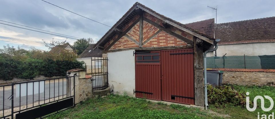 Maison traditionnelle 7 pièces de 165 m² à Saint-Amand-Montrond (18200)