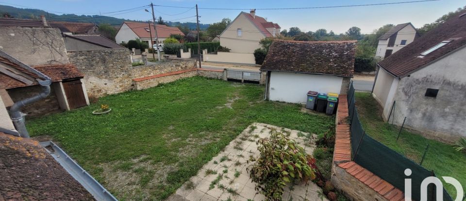 Maison traditionnelle 7 pièces de 165 m² à Saint-Amand-Montrond (18200)