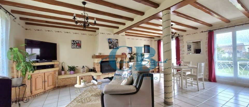 House 8 rooms of 142 m² in Grisy-les-Plâtres (95810)