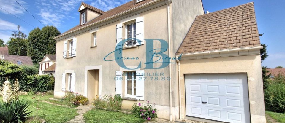 House 8 rooms of 142 m² in Grisy-les-Plâtres (95810)