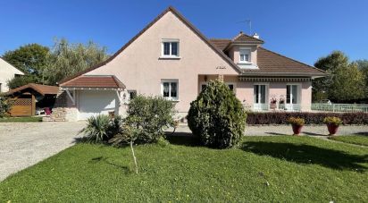 House 5 rooms of 146 m² in Saint-Germain-du-Bois (71330)