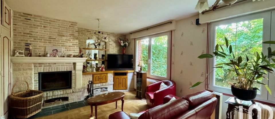 House 6 rooms of 140 m² in Prémesques (59840)