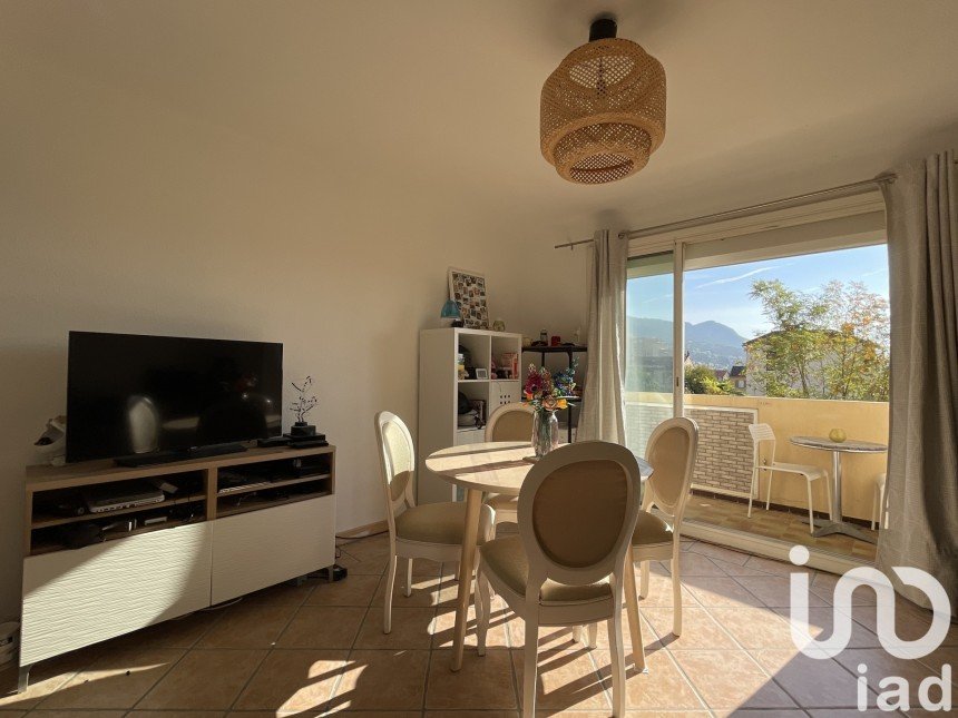 Apartment 3 rooms of 53 m² in Toulon (83200)