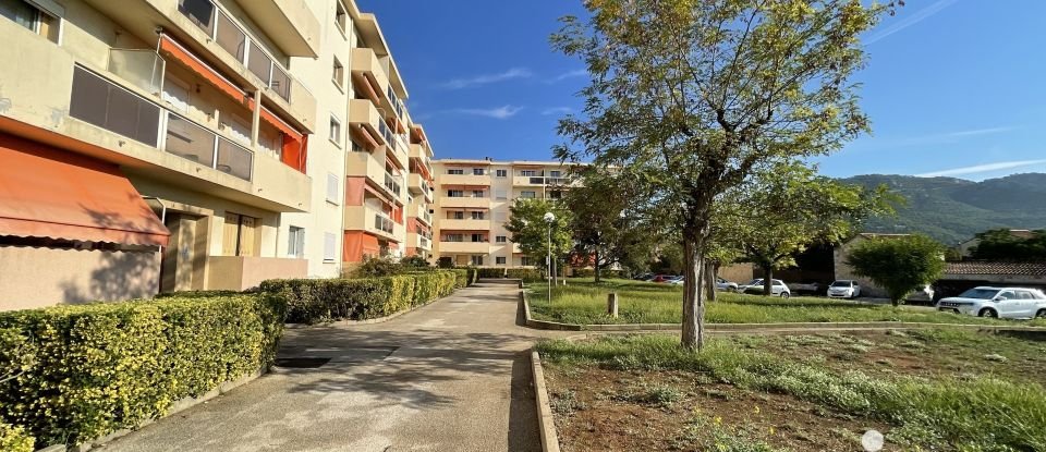 Appartement 3 pièces de 53 m² à Toulon (83200)