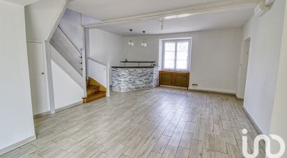 Maison de village 5 pièces de 172 m² à Greneville-en-Beauce (45480)