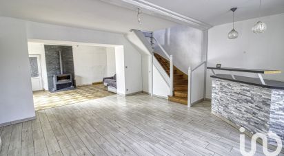 Maison de village 5 pièces de 172 m² à Greneville-en-Beauce (45480)