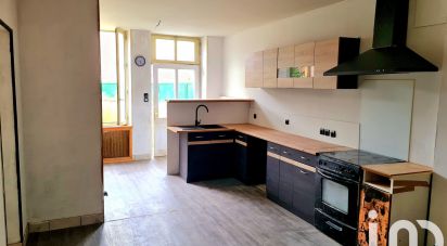 Town house 7 rooms of 193 m² in Lurcy-Lévis (03320)