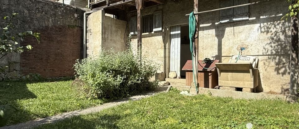 Maison 6 pièces de 105 m² à Cerdon (01450)