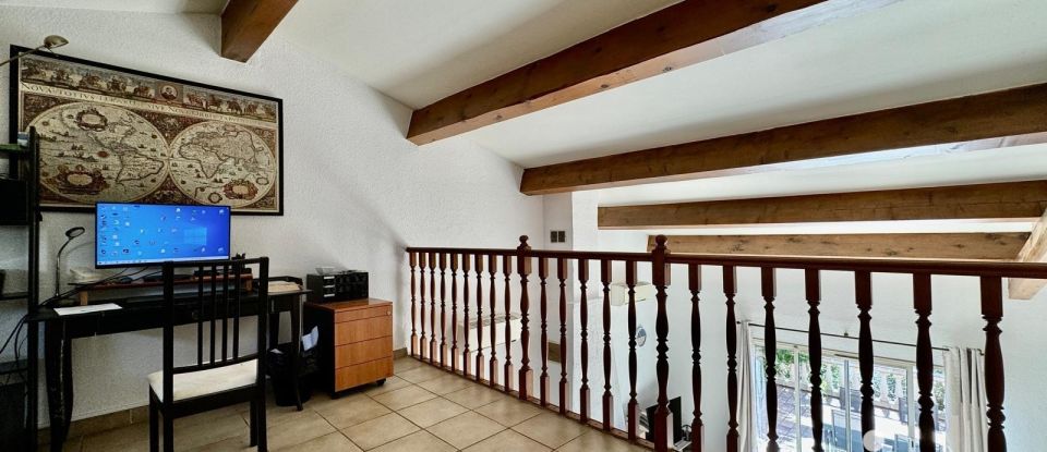 Traditional house 5 rooms of 197 m² in Salles-d'Aude (11110)