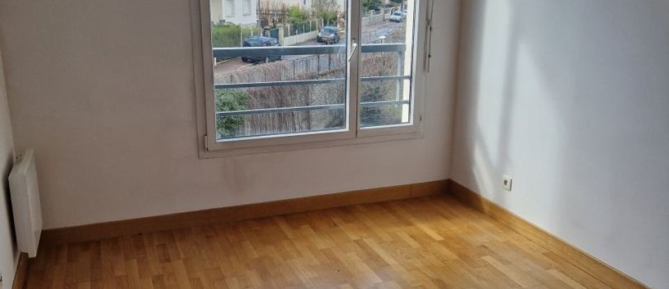 Appartement 3 pièces de 65 m² à Antony (92160)