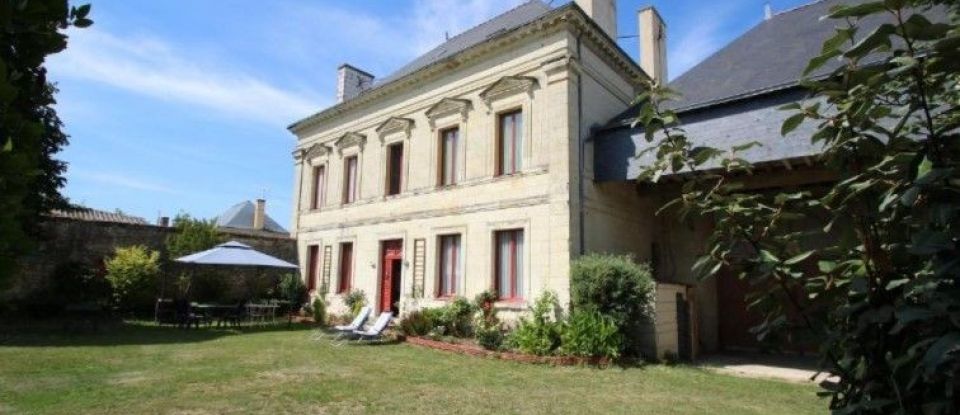 Manoir 11 pièces de 356 m² à Vaudelnay (49260)