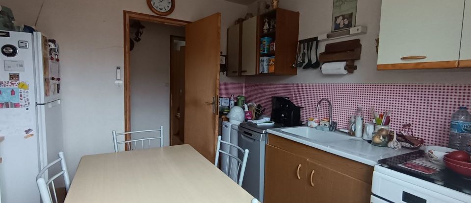 Maison 4 pièces de 78 m² à Saint-Varent (79330)