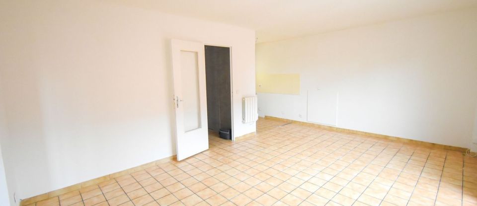 Apartment 2 rooms of 39 m² in Villeparisis (77270)