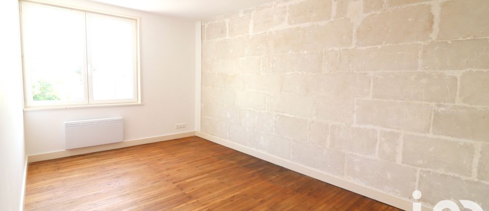 Town house 5 rooms of 121 m² in Saint-Pardoux (79310)