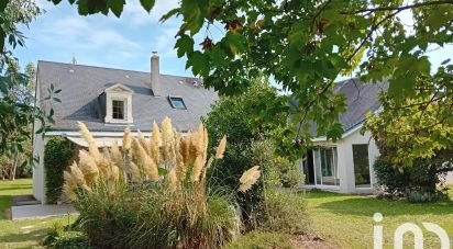 House 8 rooms of 181 m² in Nazelles-Négron (37530)