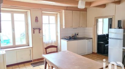 House 3 rooms of 106 m² in Fomperron (79340)