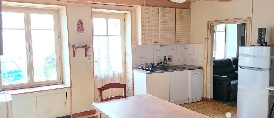 House 3 rooms of 106 m² in Fomperron (79340)