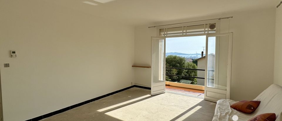 Maison traditionnelle 5 pièces de 165 m² à Toulon (83200)