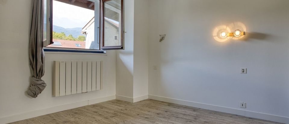 Maison 6 pièces de 142 m² à Divonne-les-Bains (01220)