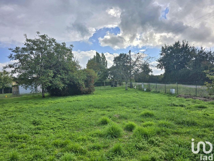 Land of 512 m² in Quinsac (33360)