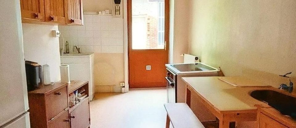 Appartement 5 pièces de 120 m² à Sain-Bel (69210)