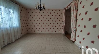 Pavilion 4 rooms of 62 m² in Saint-Cosme-en-Vairais (72110)