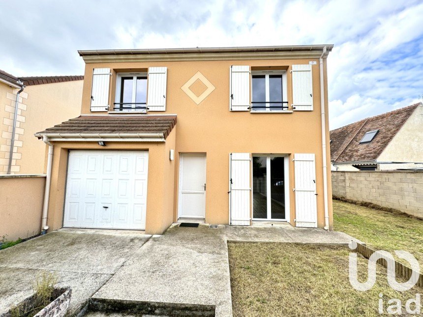 Maison 6 pièces de 98 m² à Mormant (77720)