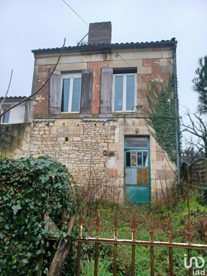 House 3 rooms of 128 m² in Saint-Fort-sur-Gironde (17240)