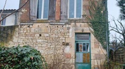 Maison 3 pièces de 128 m² à Saint-Fort-sur-Gironde (17240)