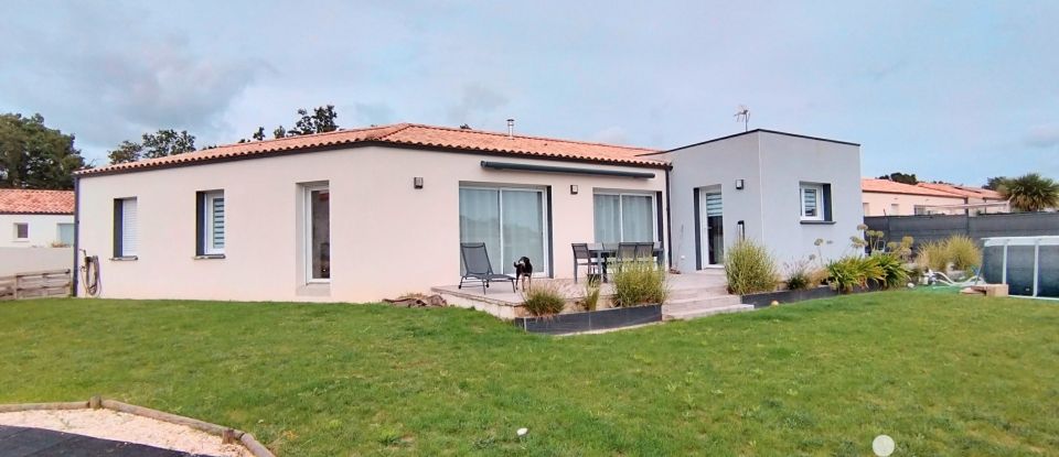 Maison 5 pièces de 136 m² à Venansault (85190)