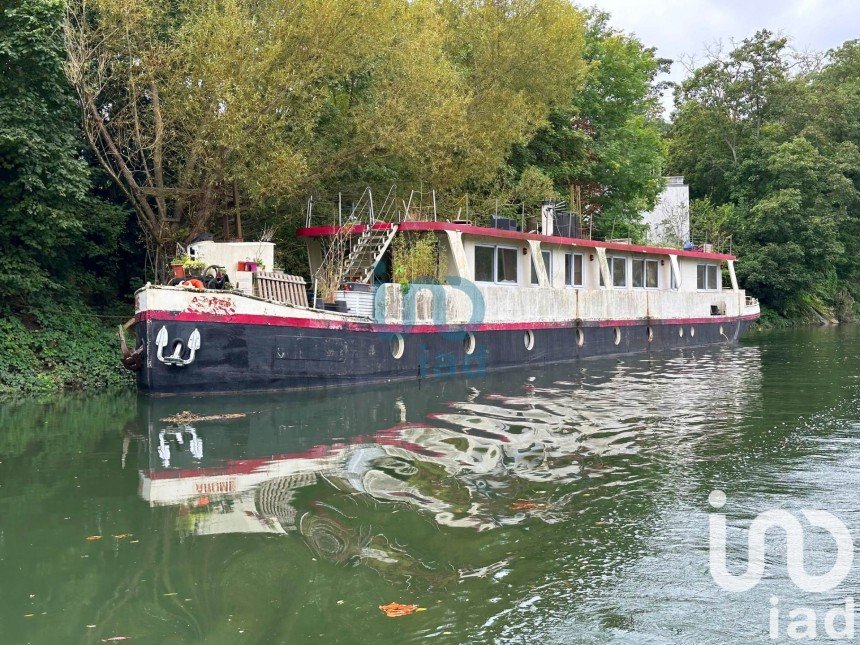 Péniche 9 pièces de 250 m² à Poissy (78300)