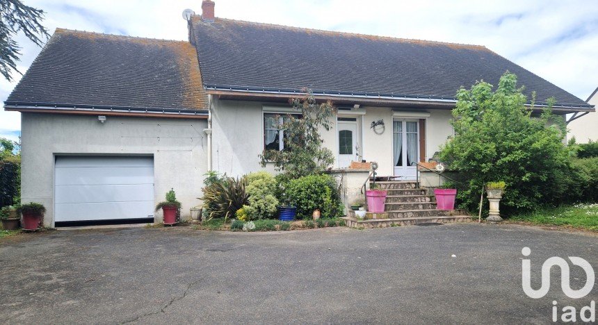 House 6 rooms of 125 m² in Bossée (37240)